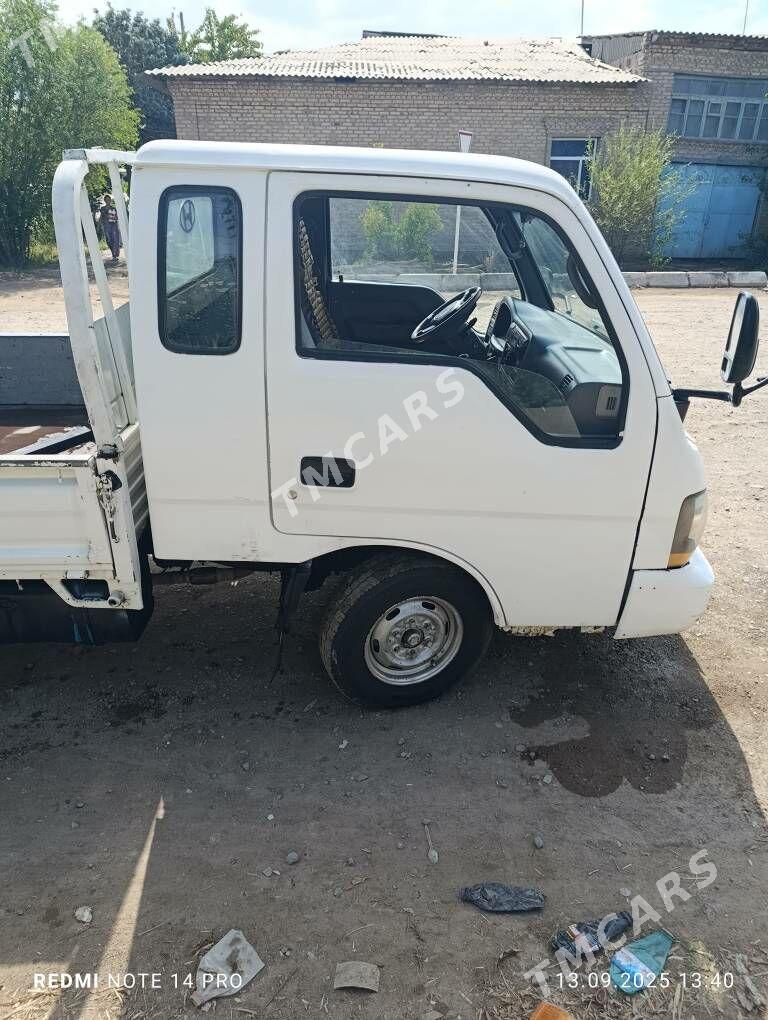 Kia Bongo 2003 - 66 000 TMT - Акдепе - img 4