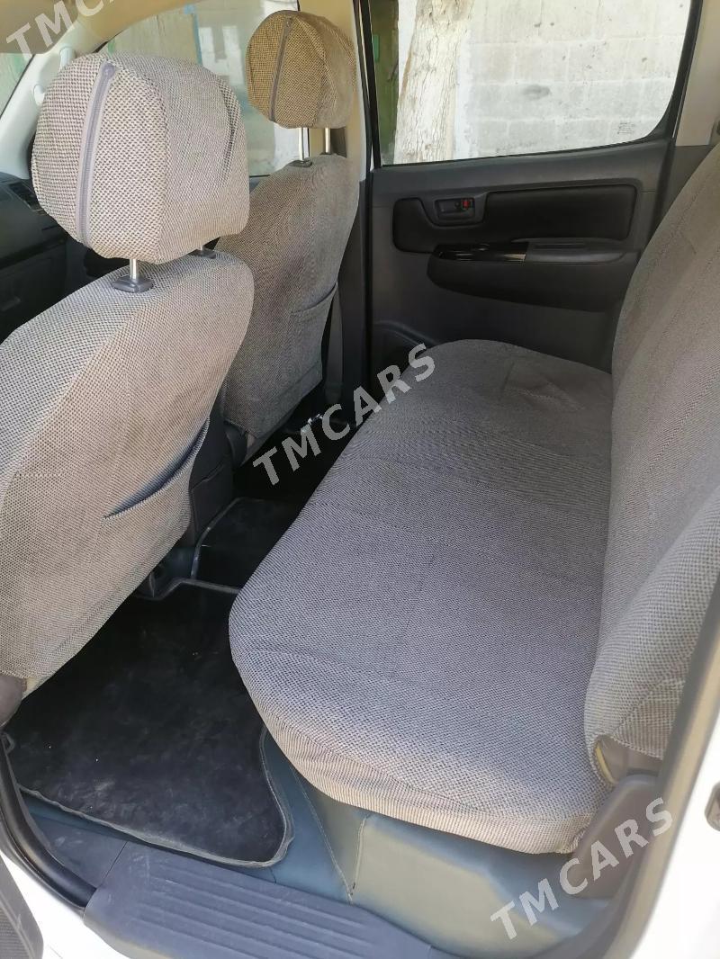Toyota Hilux 2014 - 350 000 TMT - Hazar - img 8