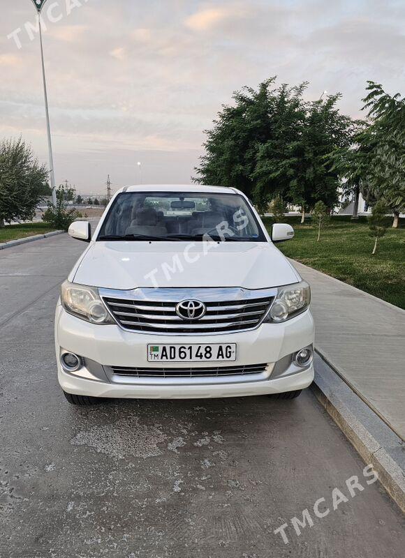 Toyota Fortuner 2013 - 380 000 TMT - Ашхабад - img 2