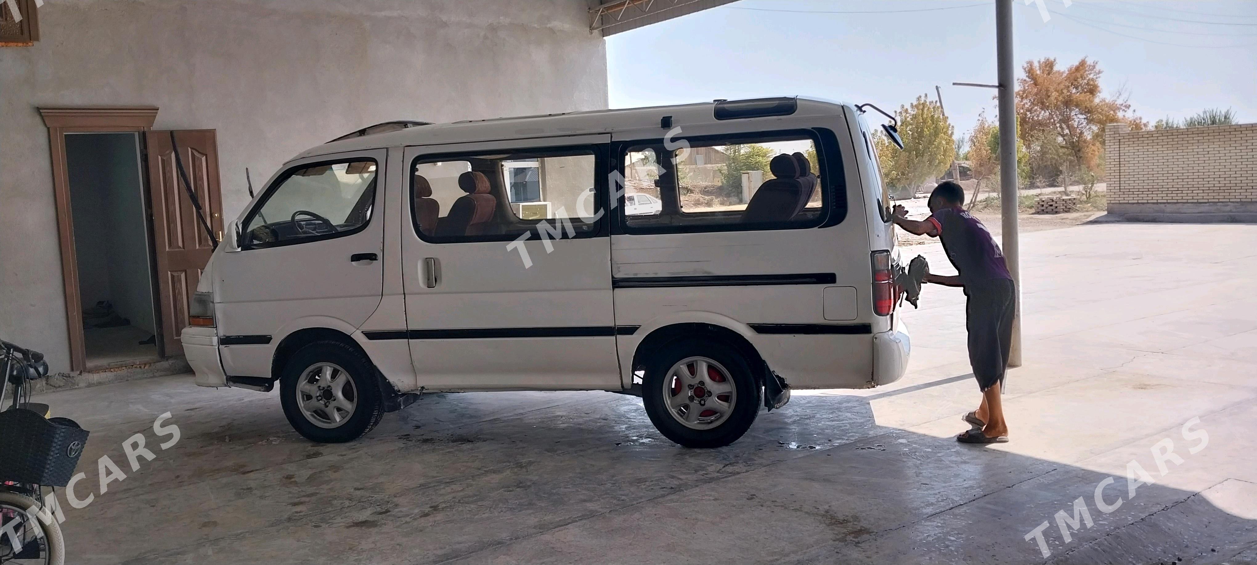 Toyota Hiace 1992 - 50 000 TMT - Mary - img 2