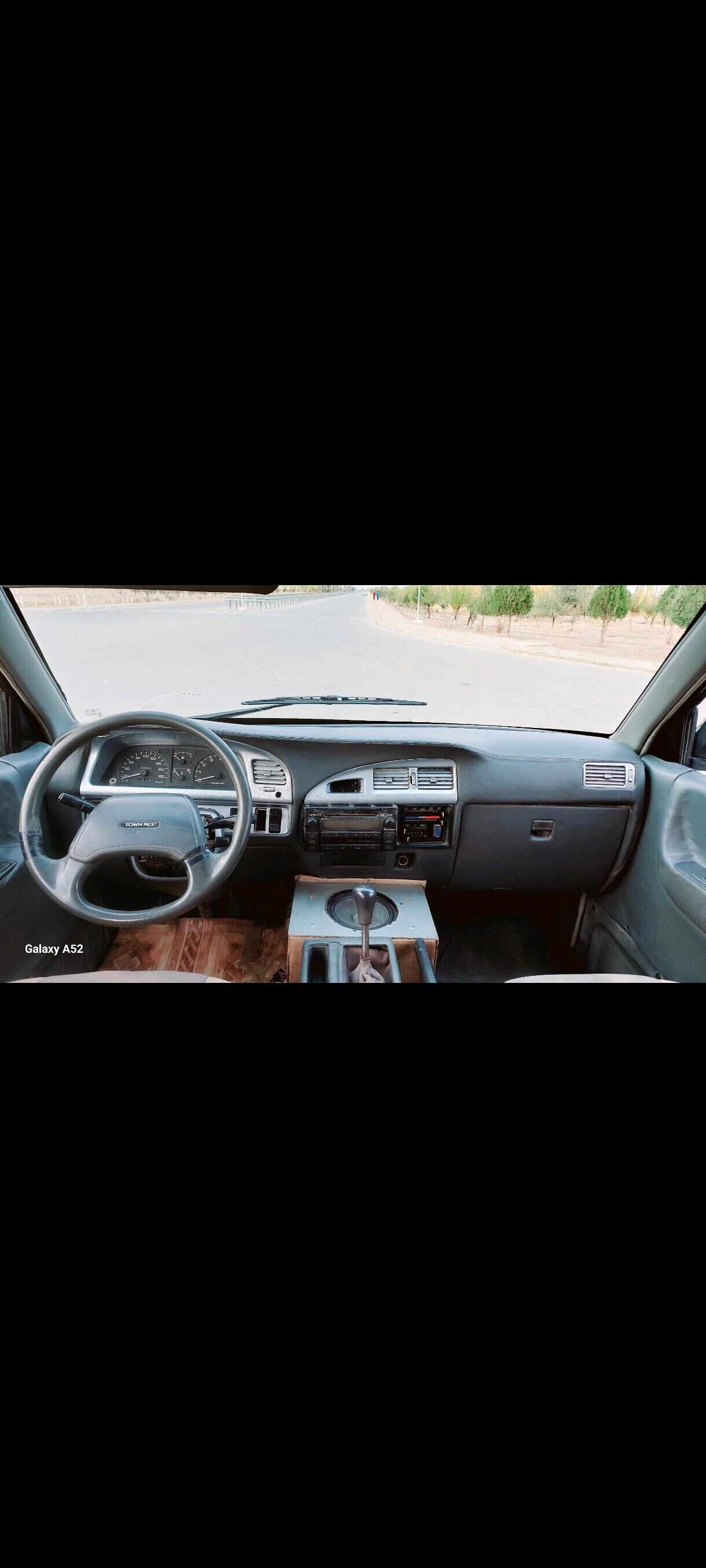 Toyota Town Ace 1989 - 25 000 TMT - Gurbansoltan Eje - img 3
