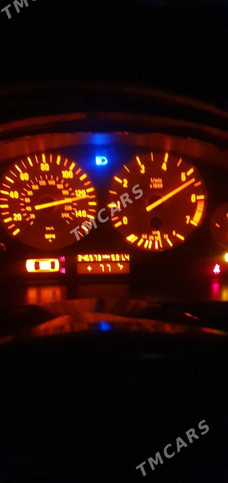 BMW E39 2000 - 130 000 TMT - Garadamak Şor - img 4