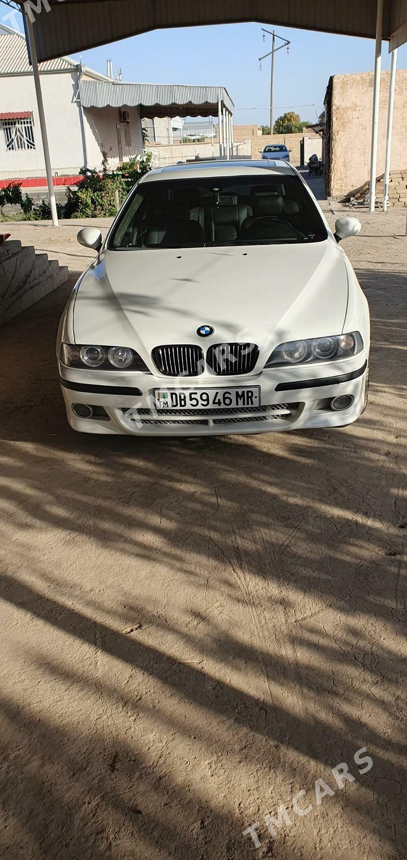 BMW E39 2000 - 130 000 TMT - Garadamak Şor - img 9