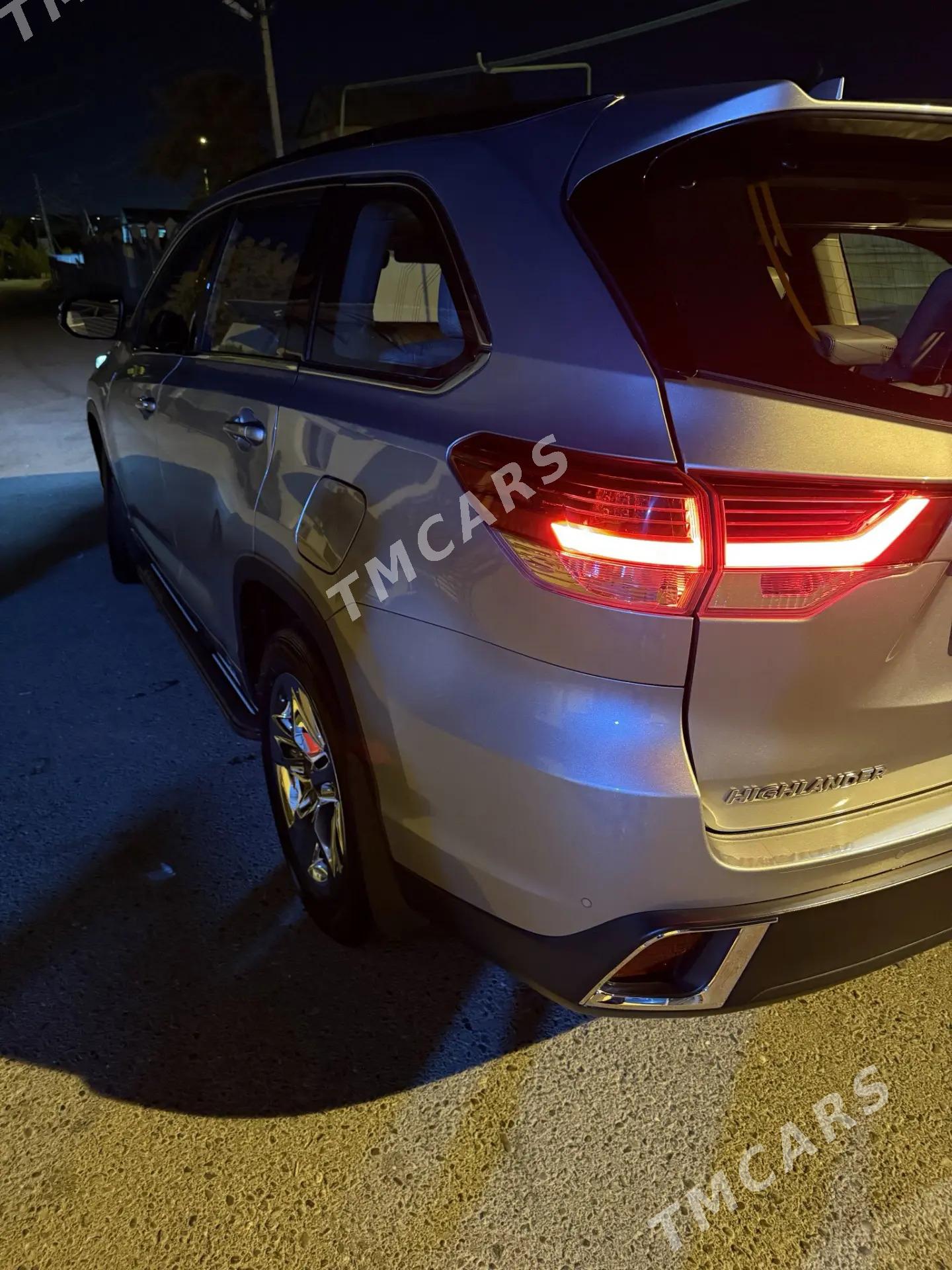 Toyota Highlander 2018 - 469 000 TMT - Aşgabat - img 2