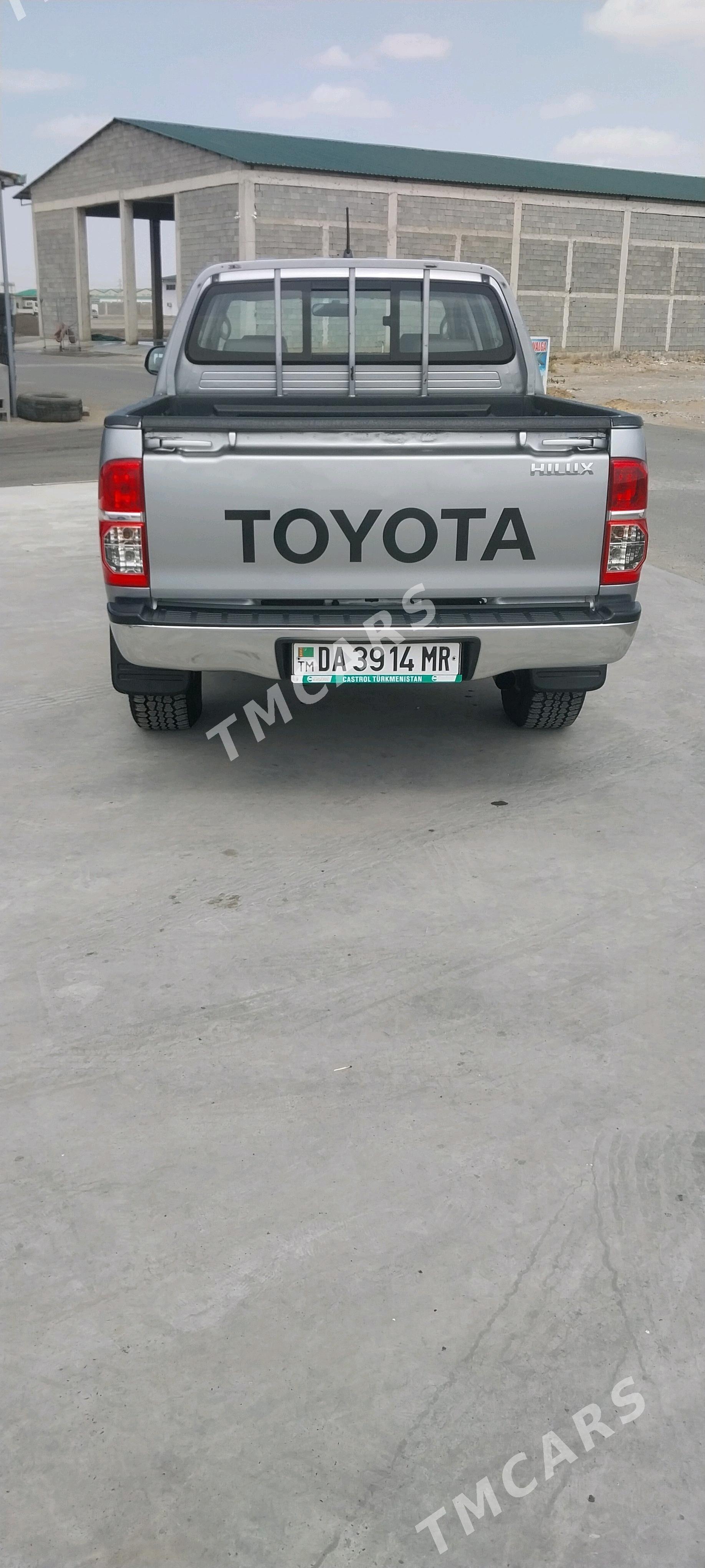 Toyota Hilux 2015 - 420 000 TMT - Ашхабад - img 5