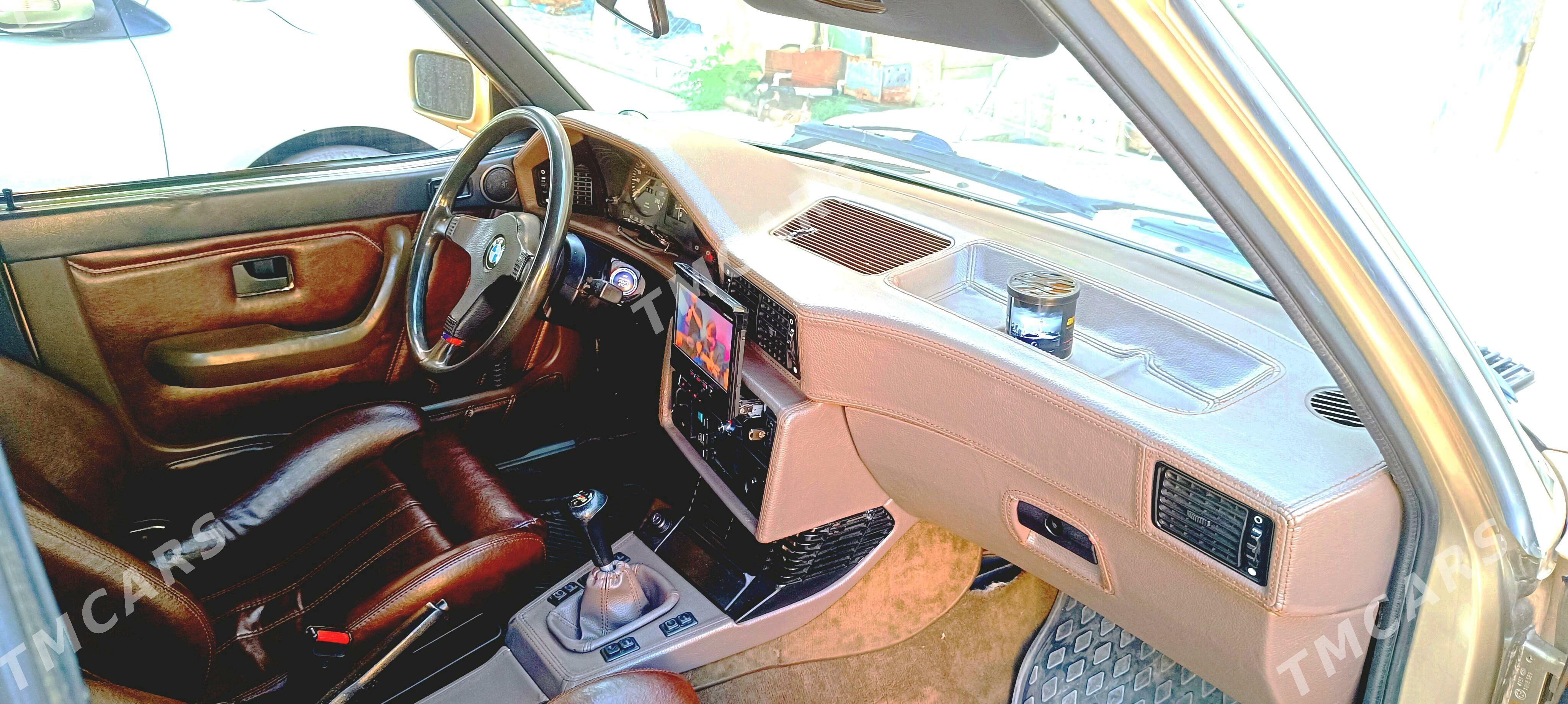 BMW 530 1984 - 90 000 TMT - Balkanabat - img 4