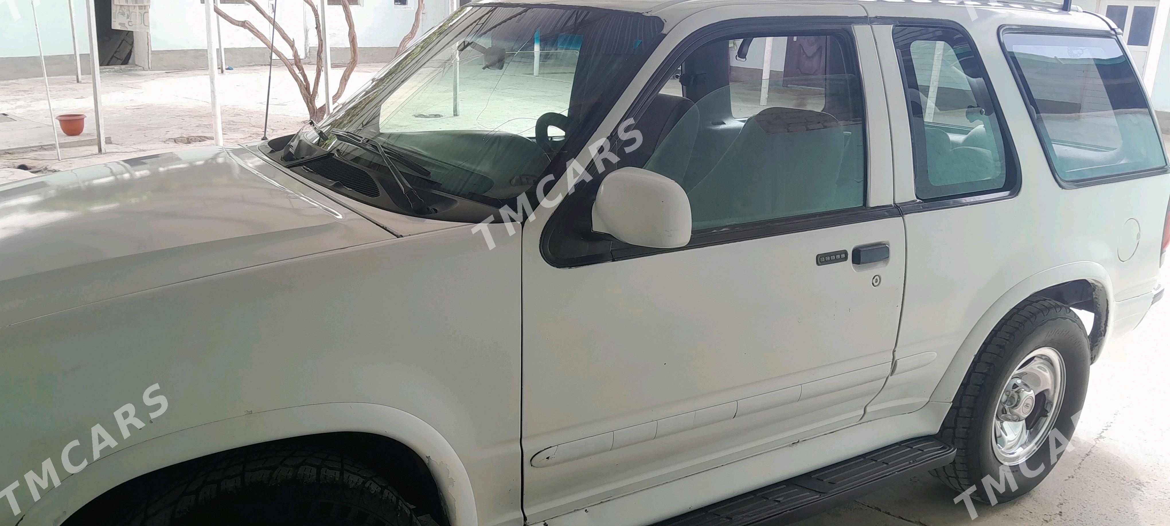 Ford Explorer 1999 - 60 000 TMT - Кака - img 2