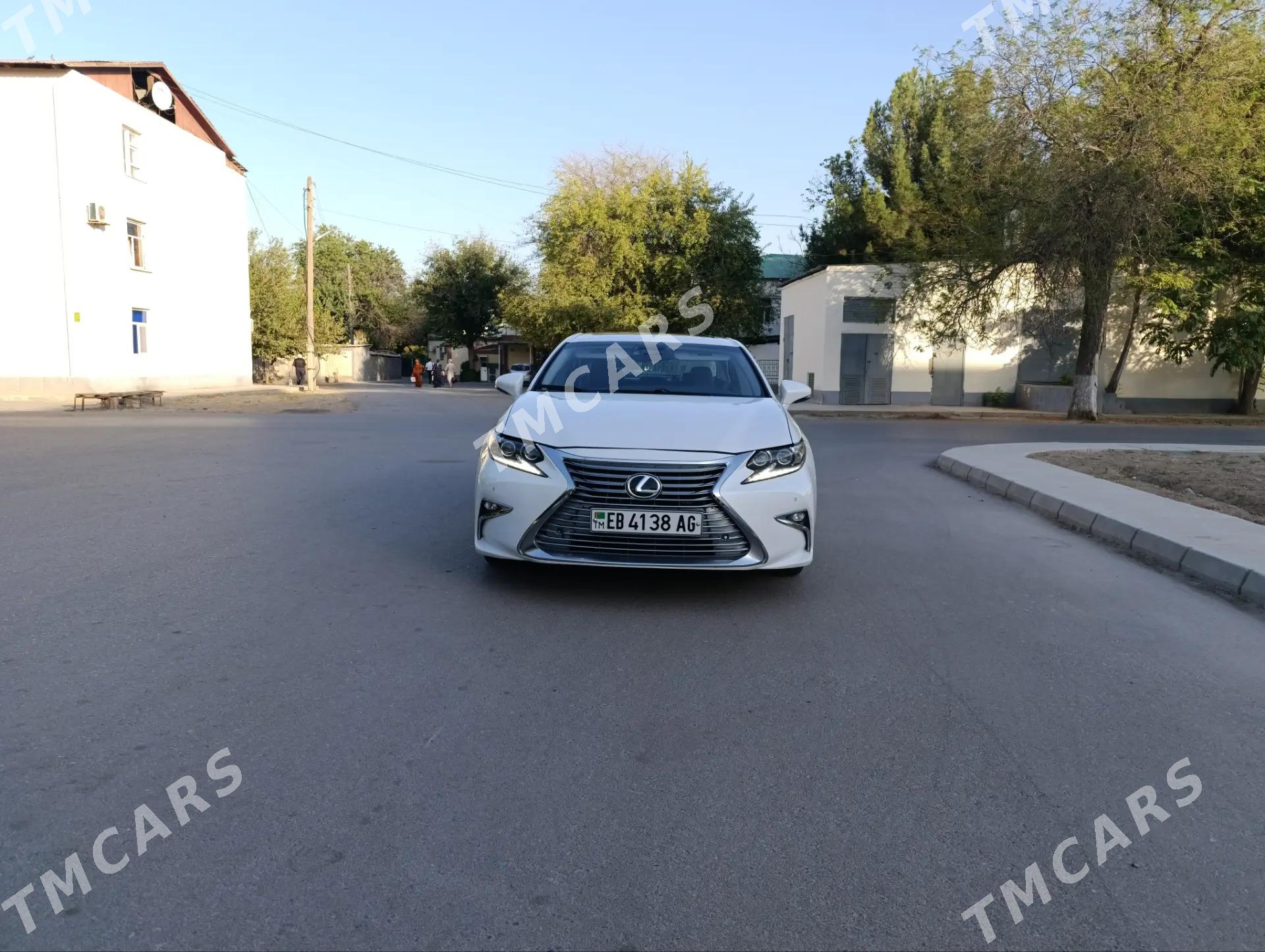 Lexus ES 350 2017 - 345 000 TMT - Aşgabat - img 3