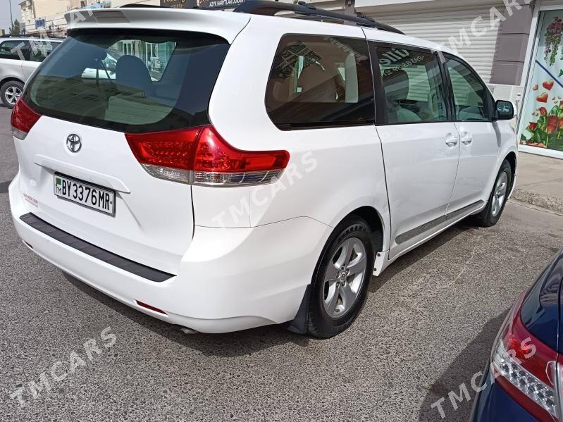Toyota Sienna 2011 - 310 000 TMT - Мары - img 2