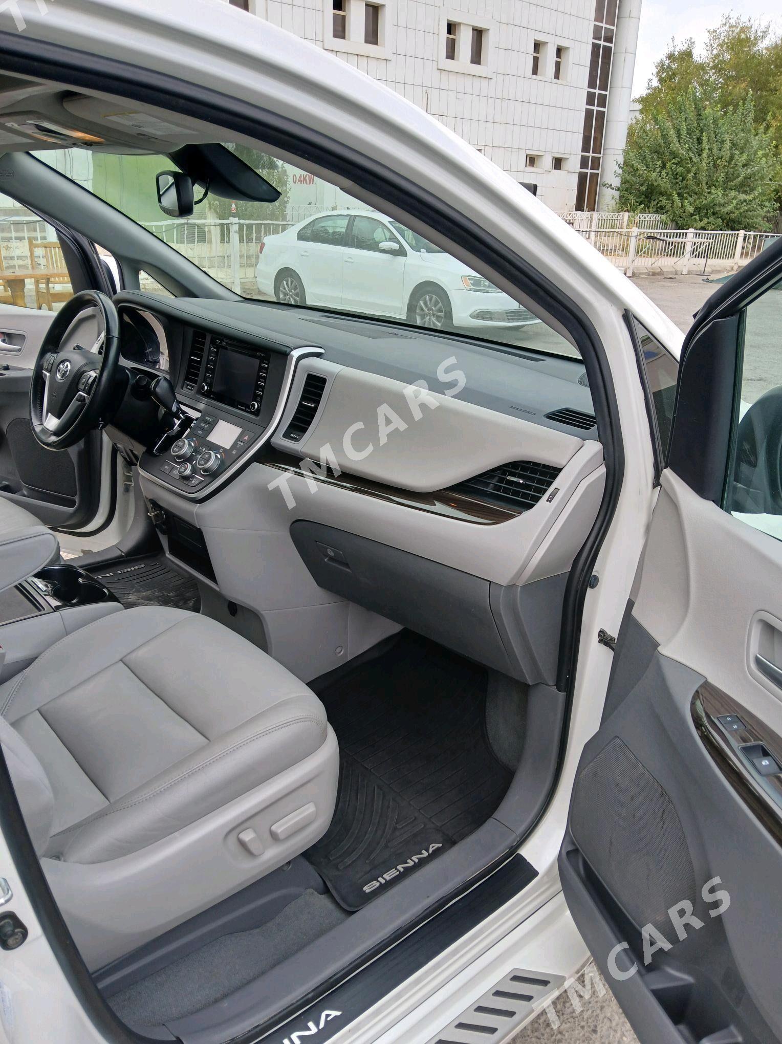 Toyota Sienna 2019 - 420 000 TMT - 6 mkr - img 5