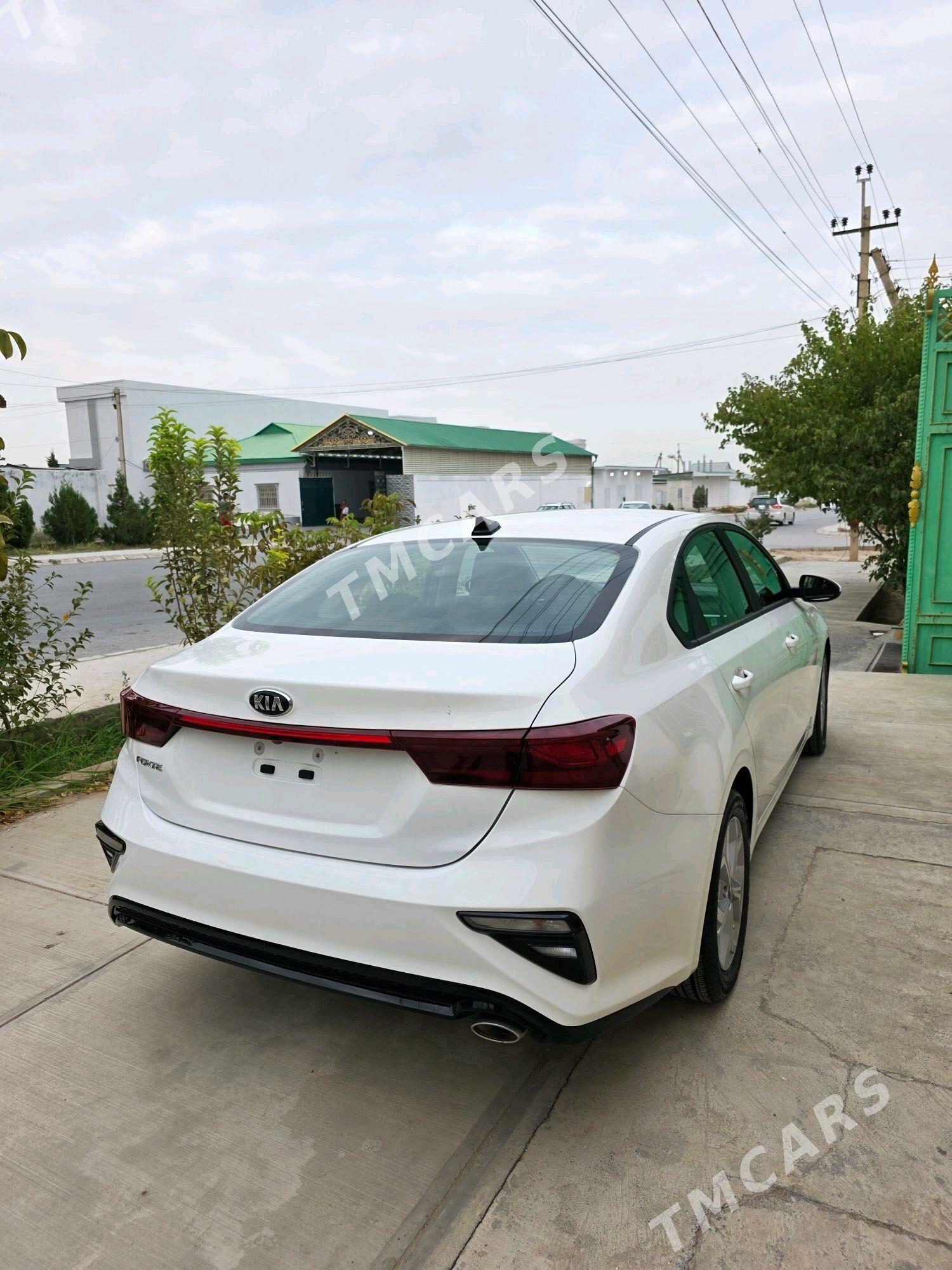 Kia Forte 2021 - 245 000 TMT - Änew - img 6