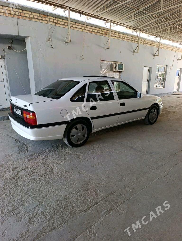 Opel Vectra 1991 - 45 000 TMT - Bäherden - img 3