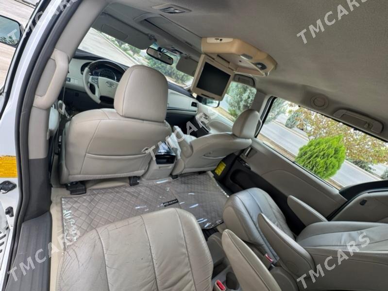 Toyota Sienna 2010 - 323 000 TMT - Ашхабад - img 7