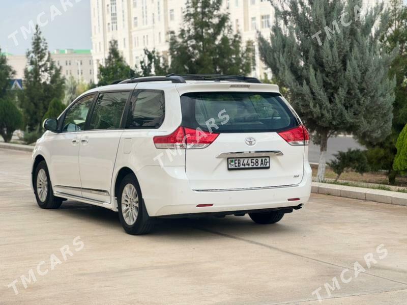 Toyota Sienna 2010 - 323 000 TMT - Ашхабад - img 6