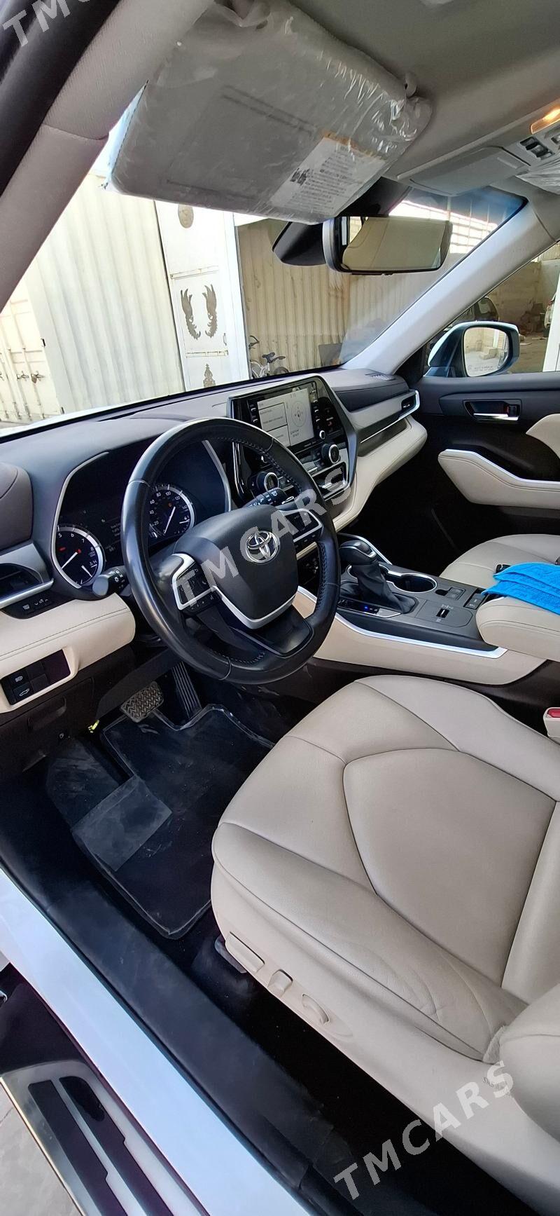 Toyota Highlander 2022 - 510 000 TMT - Мары - img 2