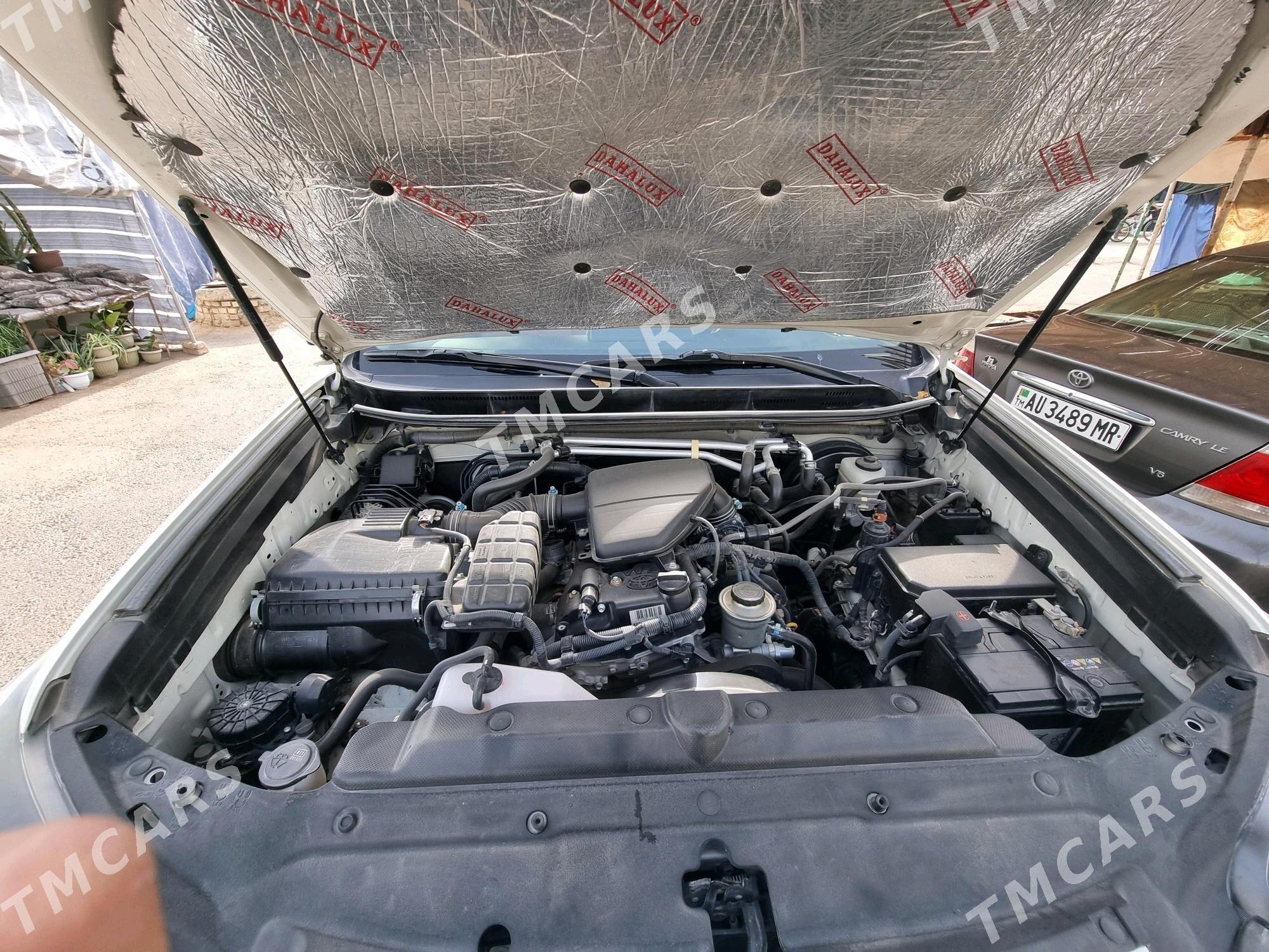 Toyota Land Cruiser Prado 2017 - 740 000 TMT - Мары - img 2