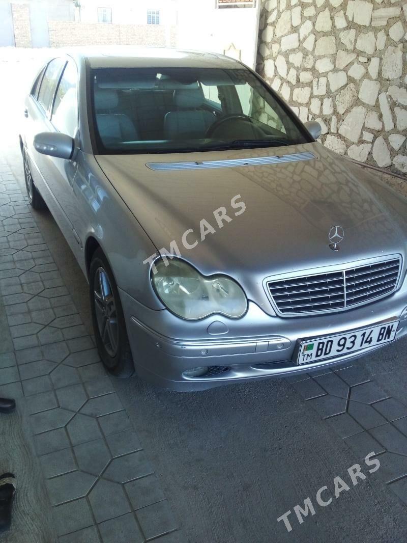 Mercedes-Benz C250 2003 - 63 000 TMT - Bereket - img 2