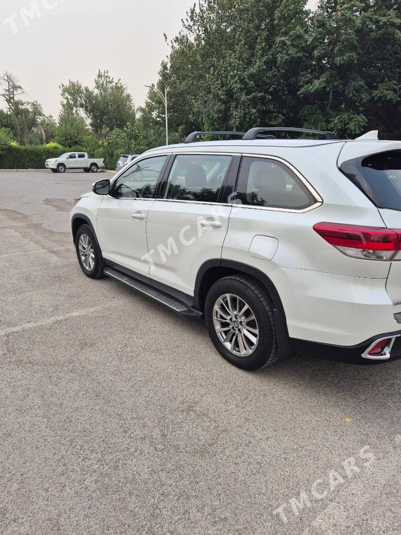 Toyota Highlander 2019 - 450 000 TMT - Ашхабад - img 3