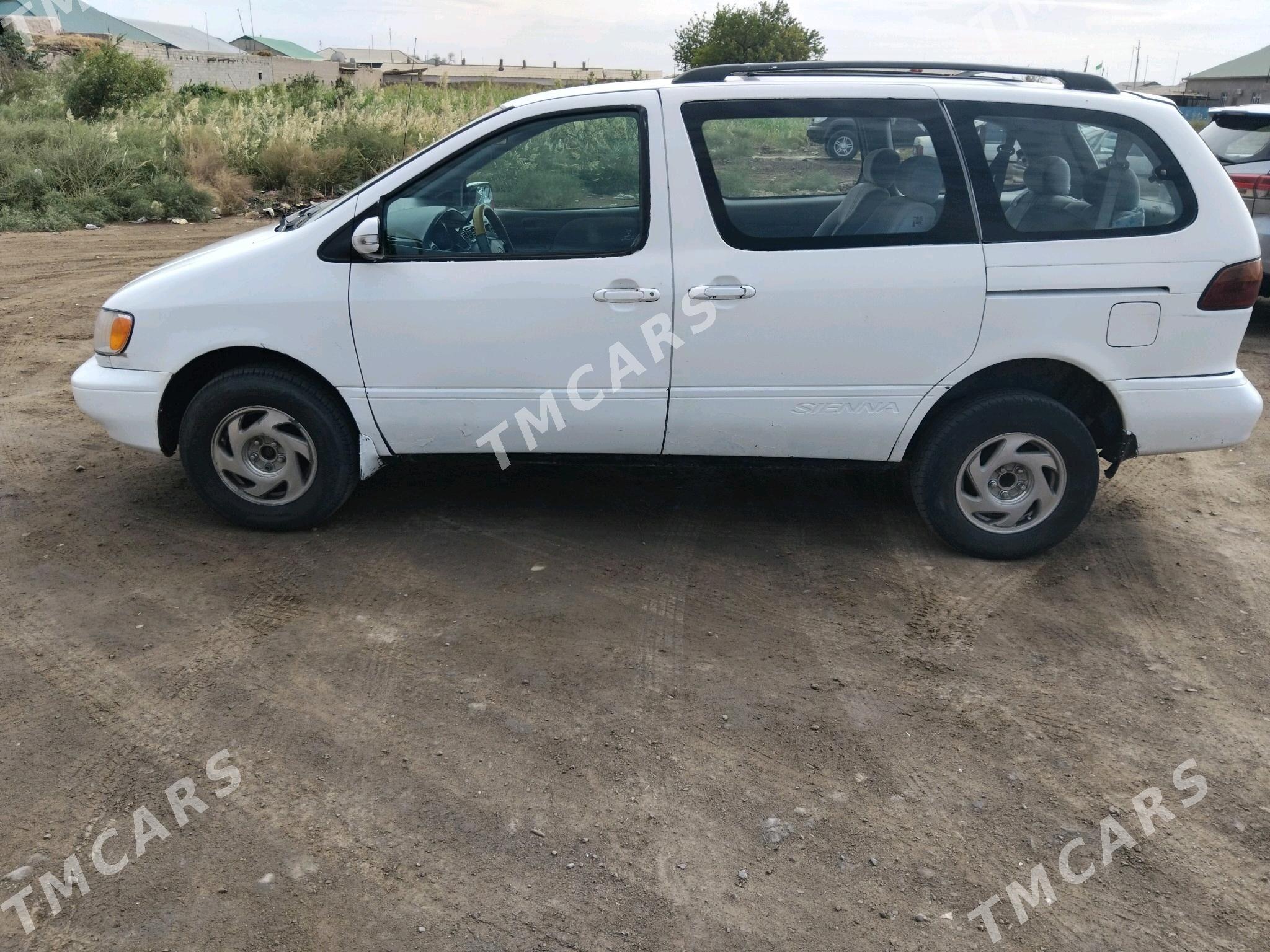 Toyota Sienna 2000 - 120 000 TMT - Гурбансолтан Едже - img 3