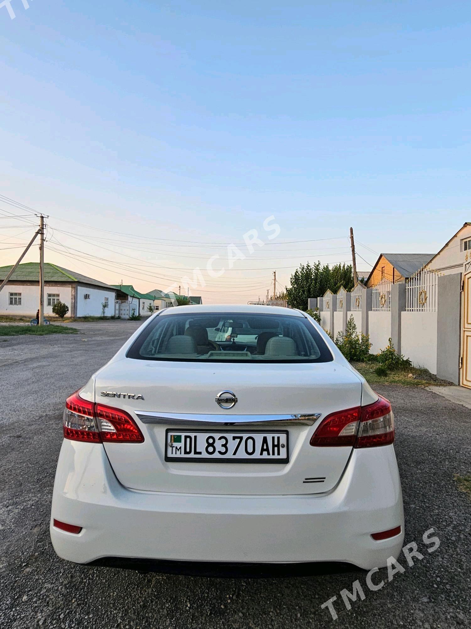 Nissan Sentra 2014 - 125 000 TMT - Ruhabat (90-njy razýezd) - img 6