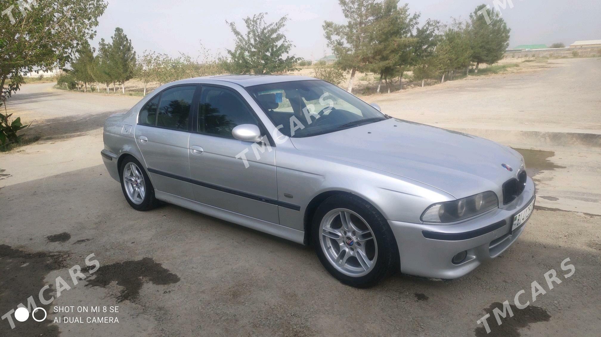 BMW E39 2000 - 145 000 TMT - Kaka - img 6