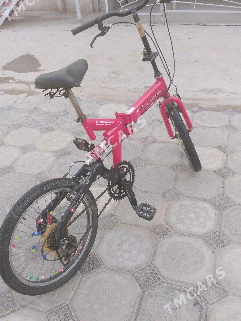 Velik 20lik Lamborghini - Дашогуз - img 2