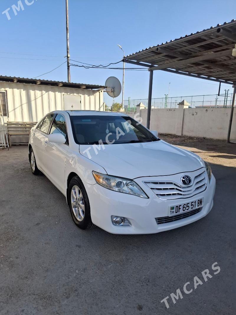 Toyota Camry 2011 - 218 000 TMT - Балканабат - img 2