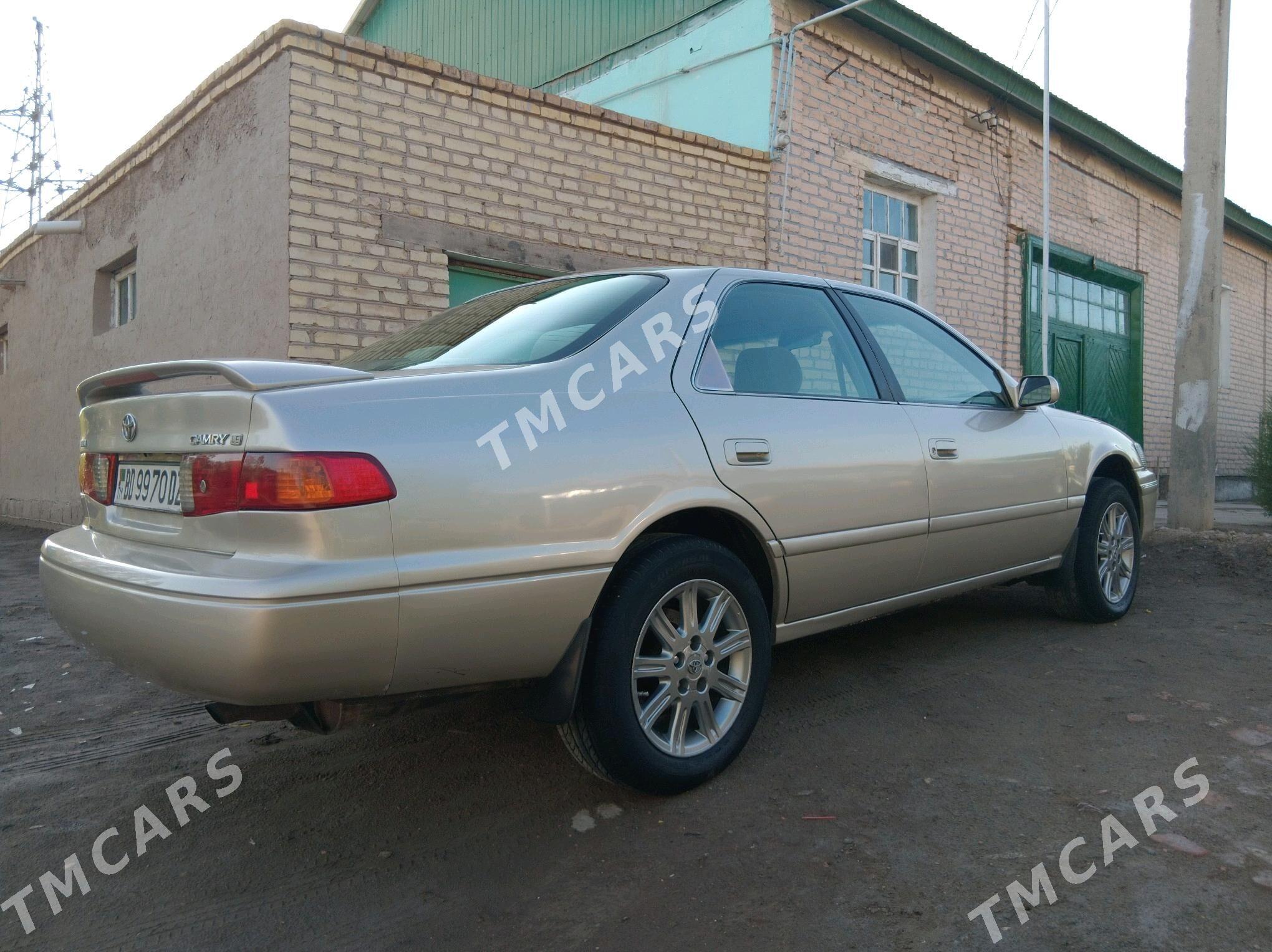 Toyota Camry 1998 - 135 000 TMT - Köneürgenç - img 2