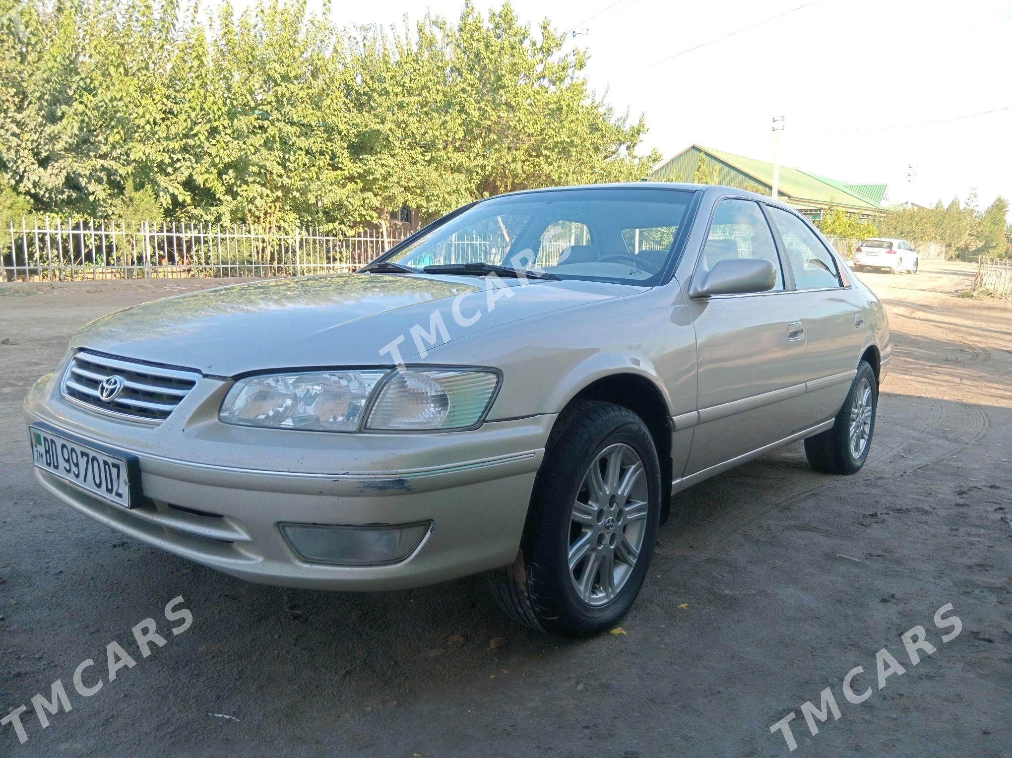Toyota Camry 1998 - 135 000 TMT - Köneürgenç - img 3