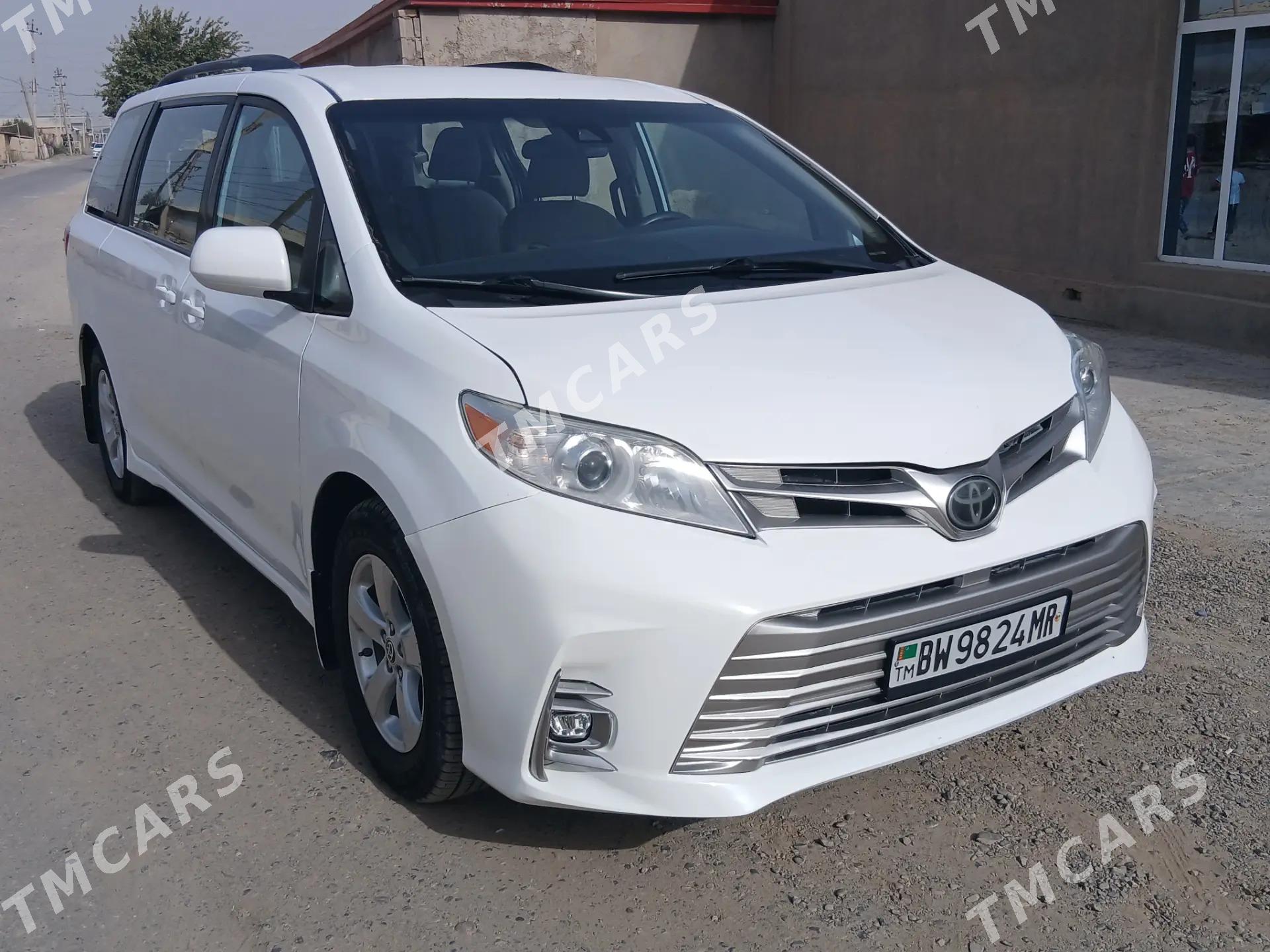 Toyota Sienna 2020 - 480 000 TMT - Мары - img 4