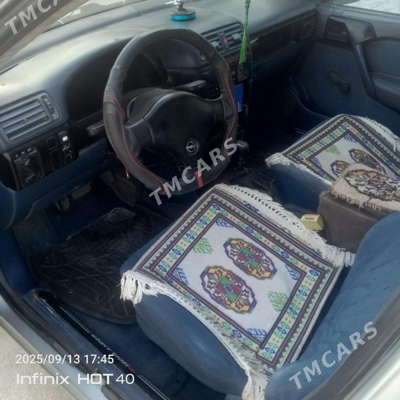Opel Vectra 1990 - 27 000 TMT - Туркменабат - img 2