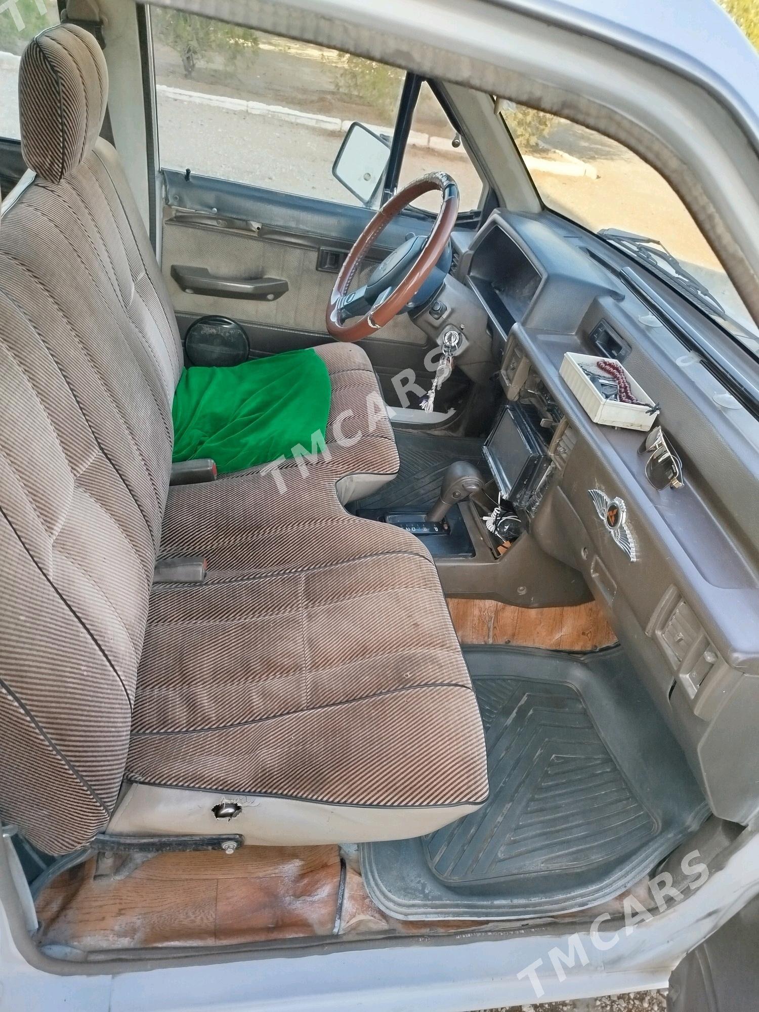 Mitsubishi L200 1995 - 75 000 TMT - Balkanabat - img 5