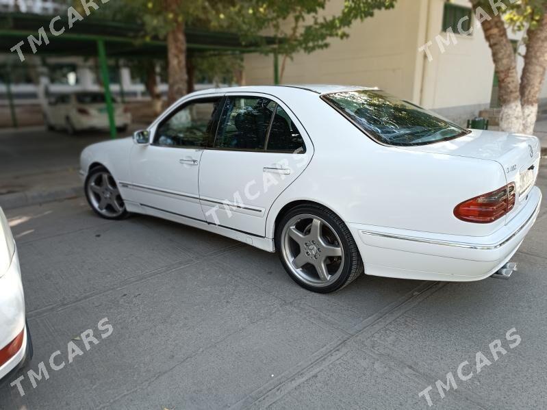 Mercedes-Benz E500 2000 - 110 000 TMT - Aşgabat - img 2
