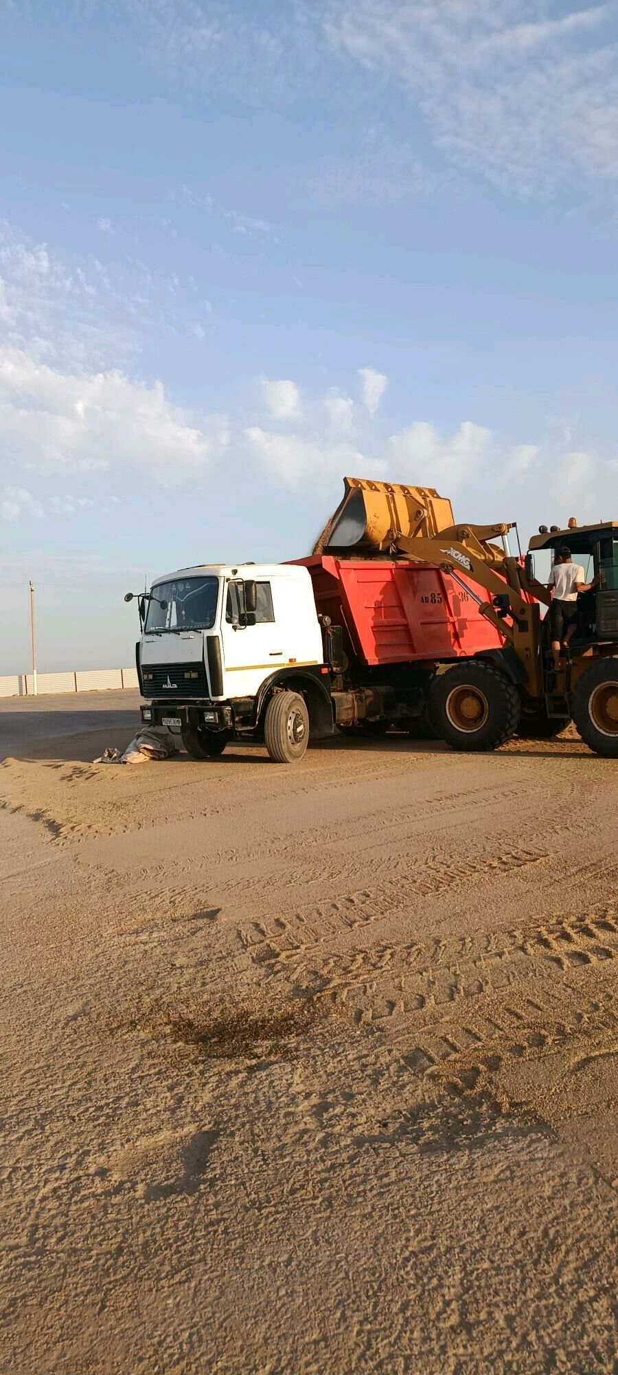 Maz Samosval 2012 - 320 000 TMT - Mary - img 10