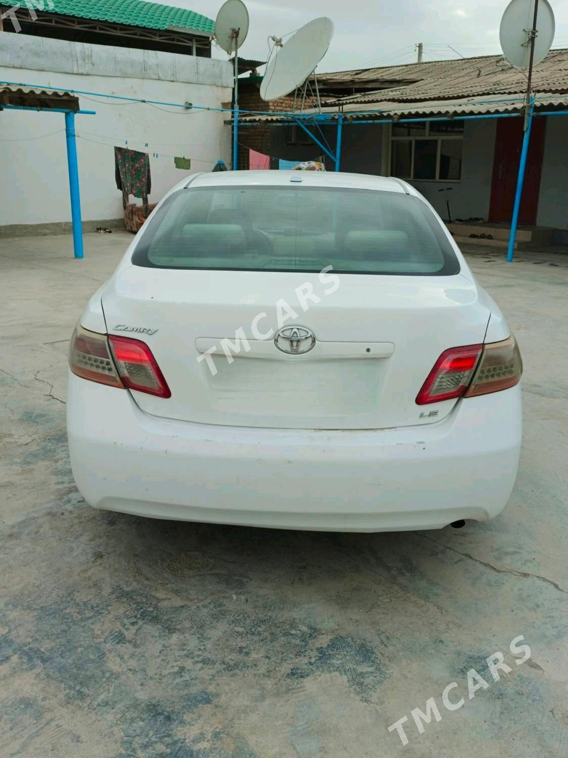 Toyota Camry 2008 - 170 000 TMT - Анев - img 3