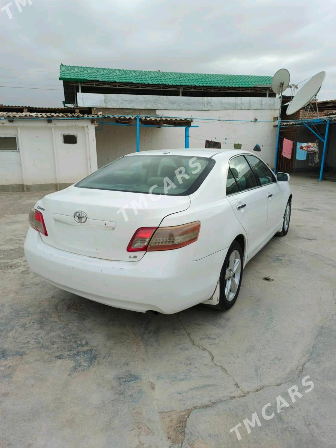 Toyota Camry 2008 - 170 000 TMT - Анев - img 7