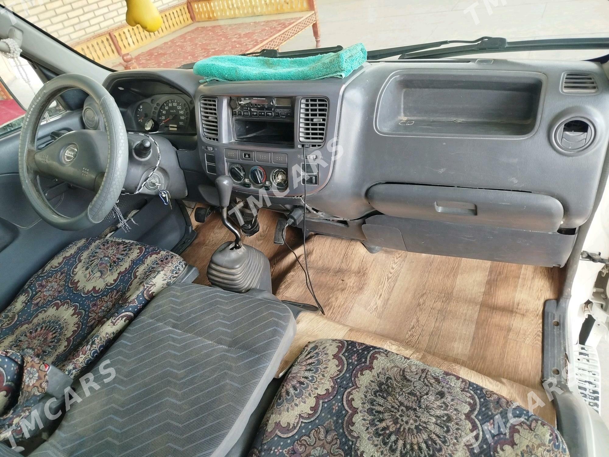 Toyota Hiace 2005 - 120 000 TMT - Sakarçäge - img 6