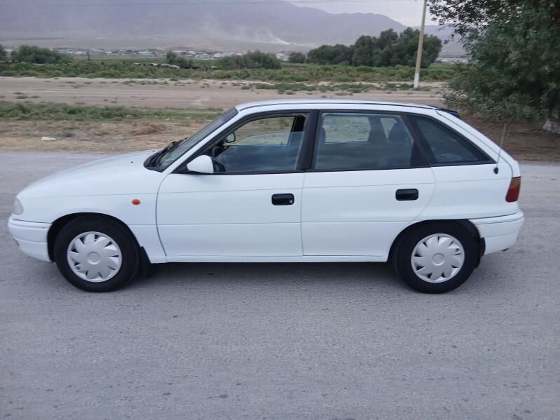 Opel Astra 1995 - 50 000 TMT - Bäherden - img 6