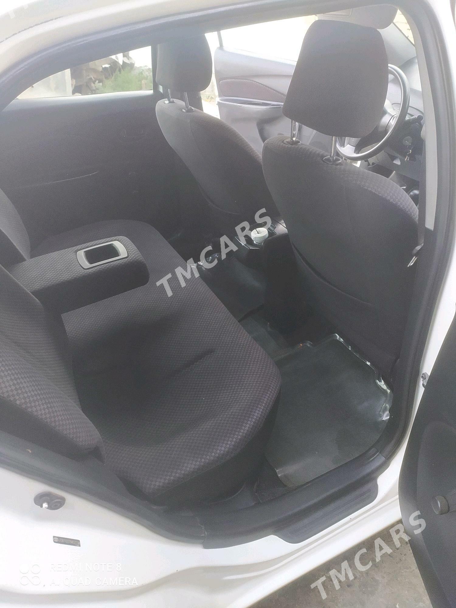 Toyota Yaris 2008 - 110 000 TMT - Türkmenabat - img 3