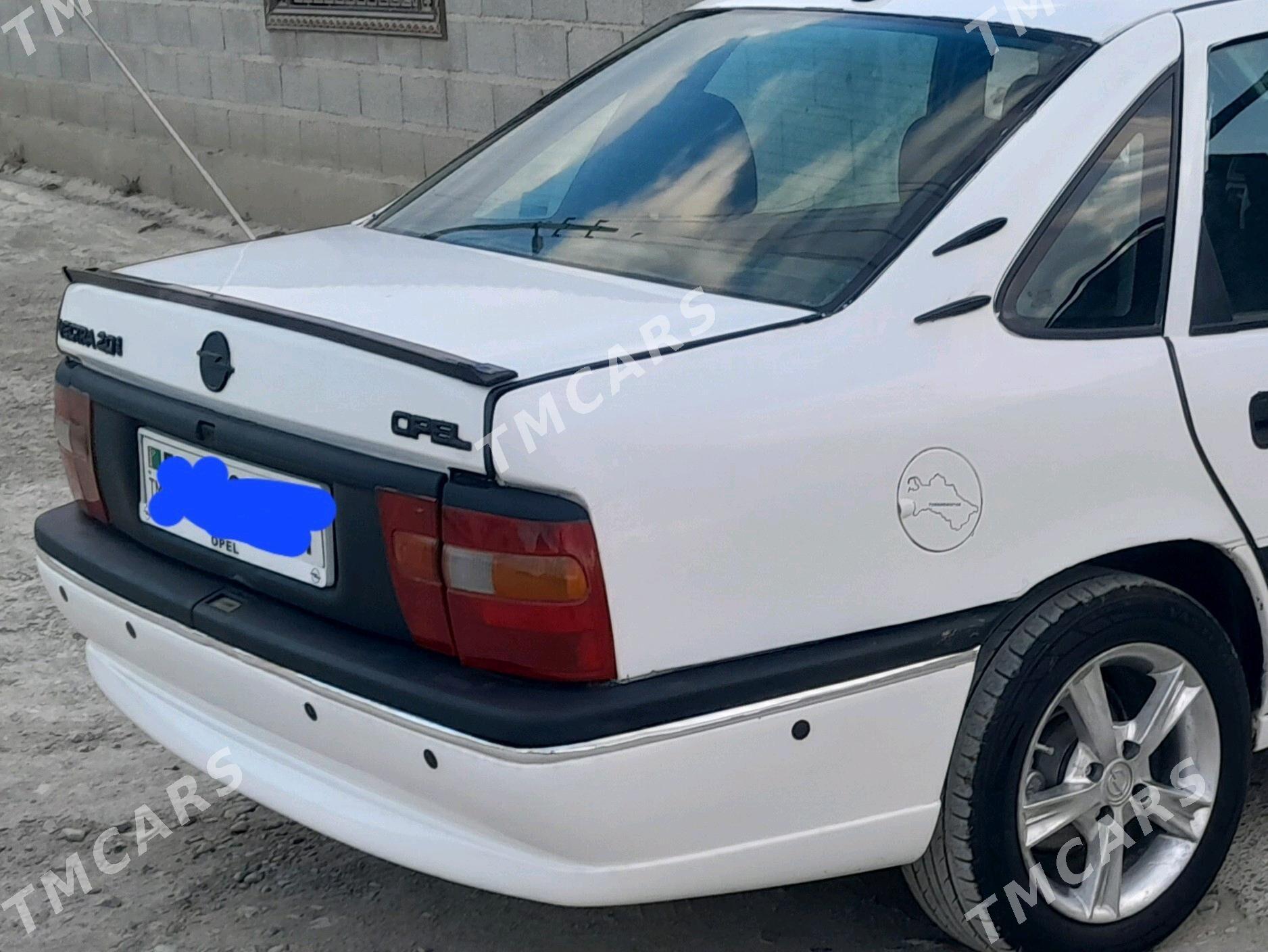 Opel Vectra 1995 - 35 000 TMT - Бахарден - img 5