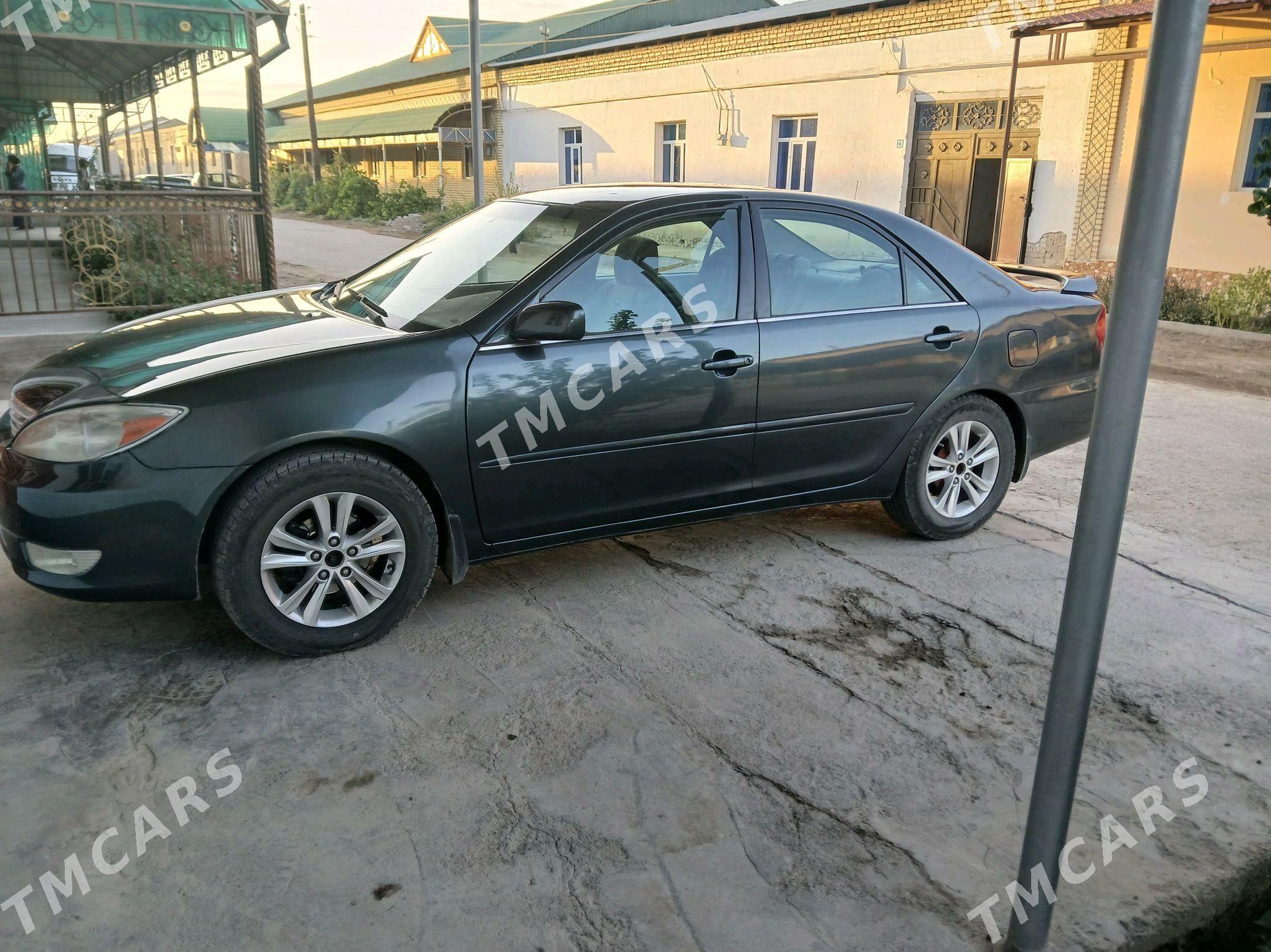 Toyota Camry 2004 - 160 000 TMT - Дашогуз - img 5