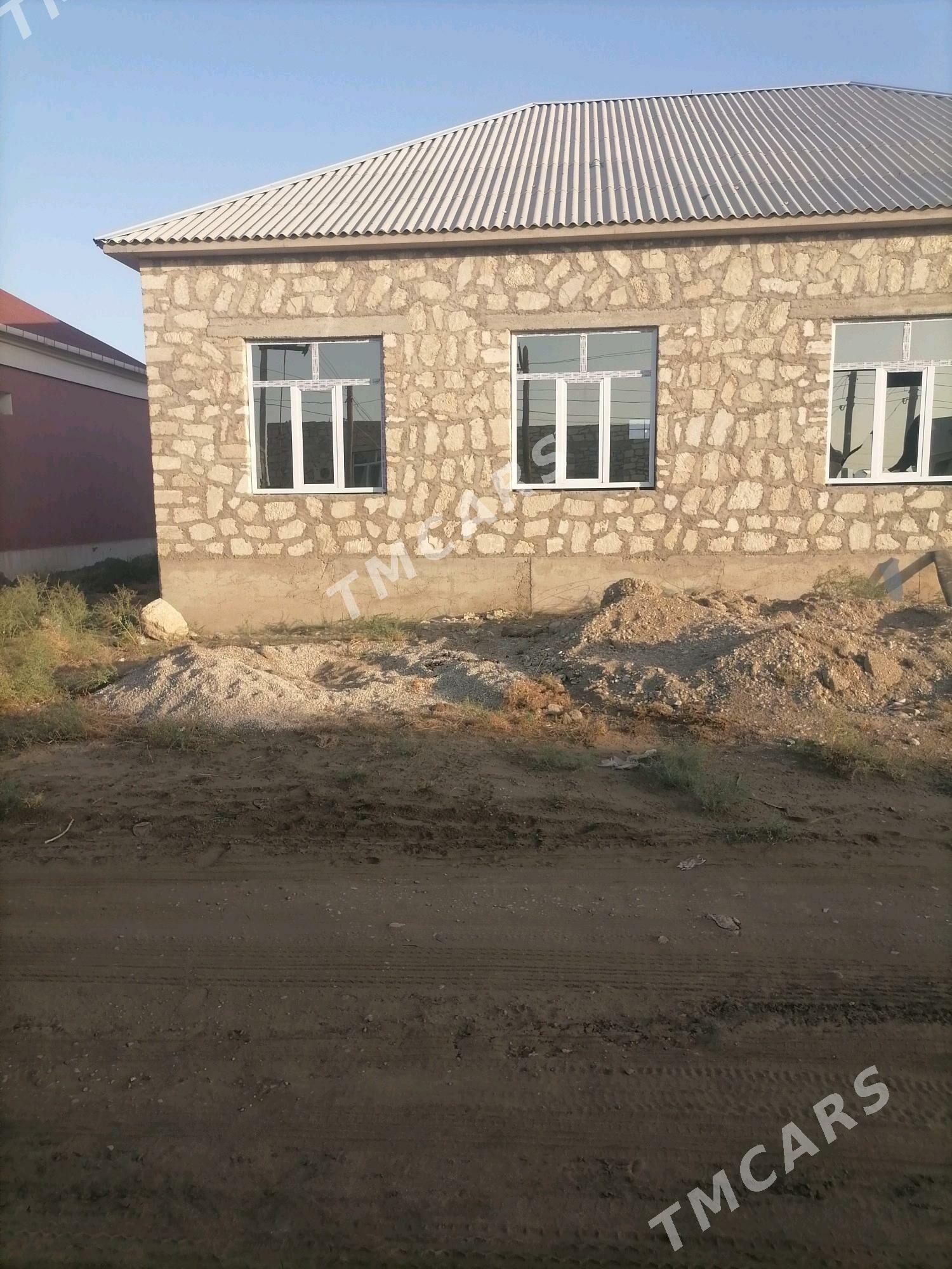 Jay - Джебел - img 6