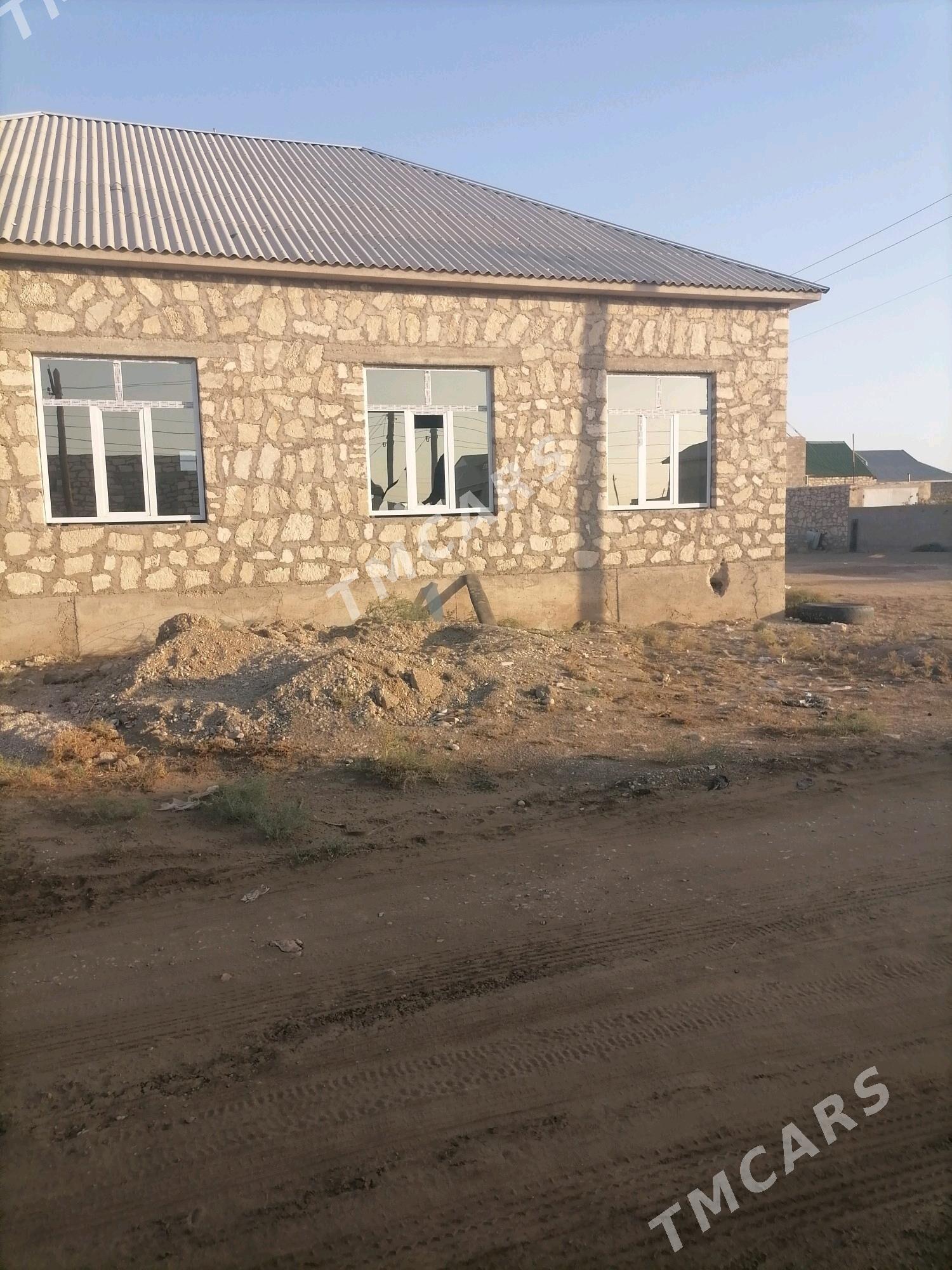Jay - Джебел - img 7