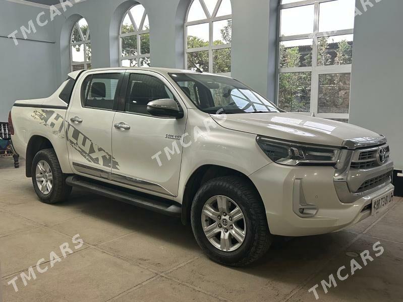 Toyota Hilux 2022 - 590 000 TMT - Türkmenabat - img 5