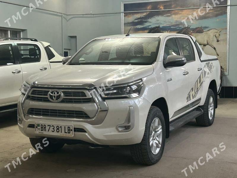 Toyota Hilux 2022 - 590 000 TMT - Türkmenabat - img 6
