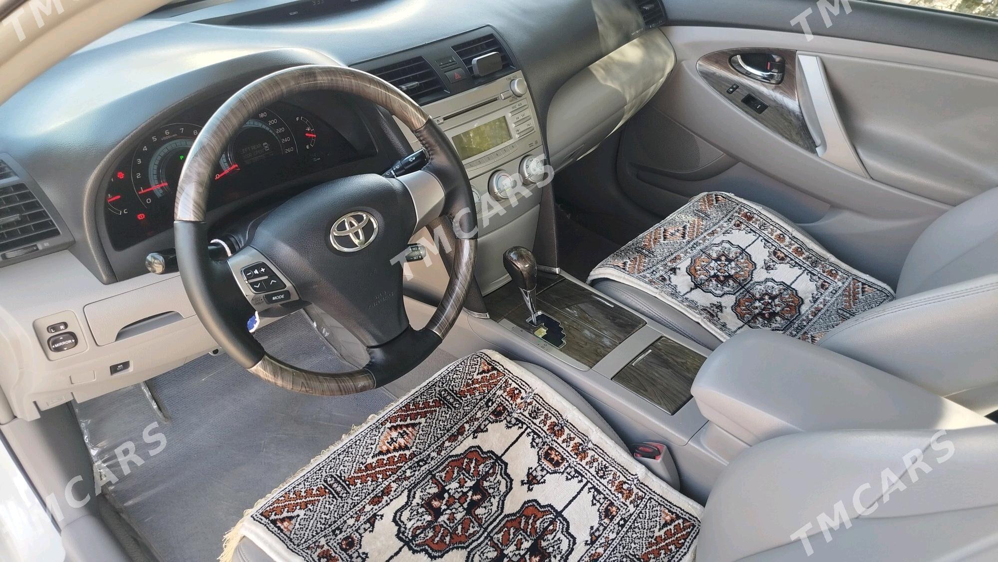 Toyota Camry 2010 - 240 000 TMT - Балканабат - img 7