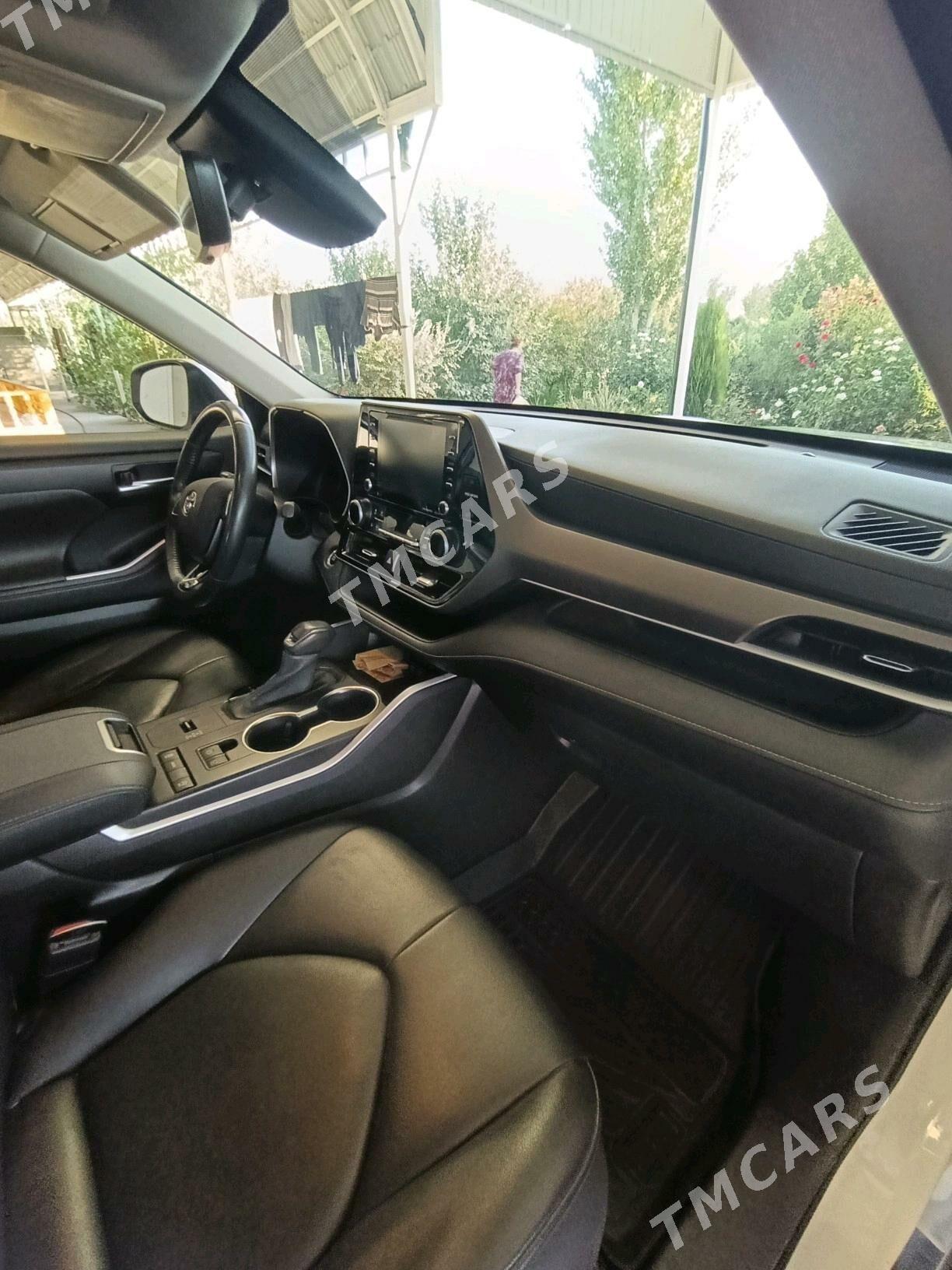 Toyota Highlander 2020 - 600 000 TMT - Gubadag - img 8