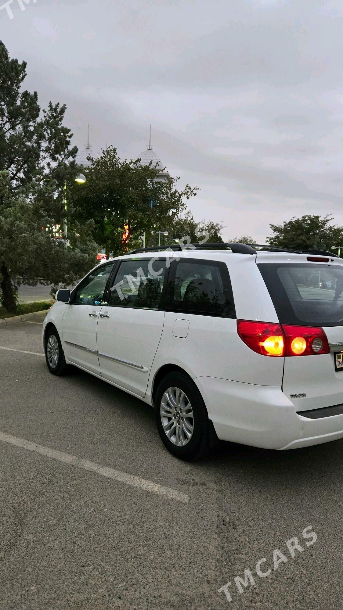 Toyota Sienna 2009 - 255 000 TMT - Ашхабад - img 3