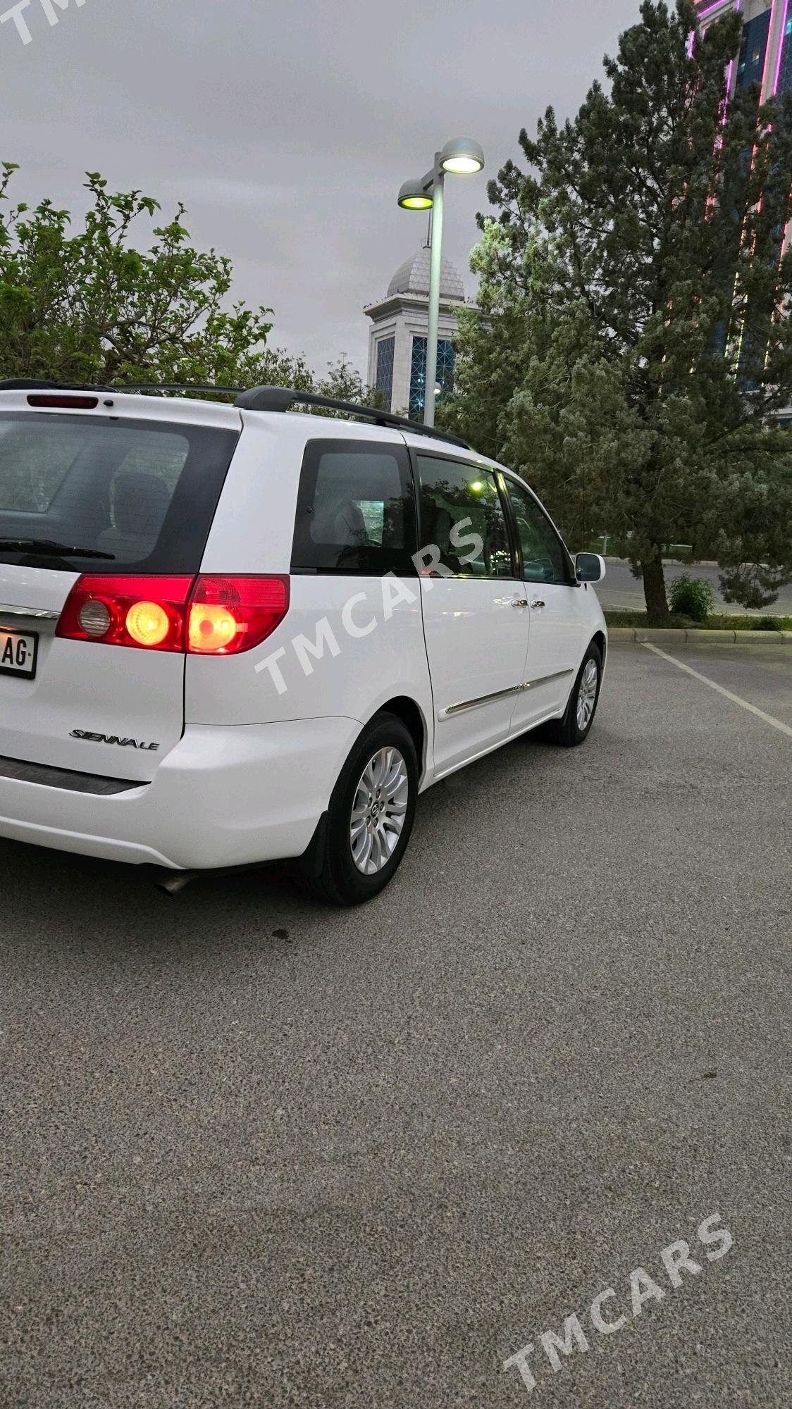 Toyota Sienna 2009 - 255 000 TMT - Ашхабад - img 4