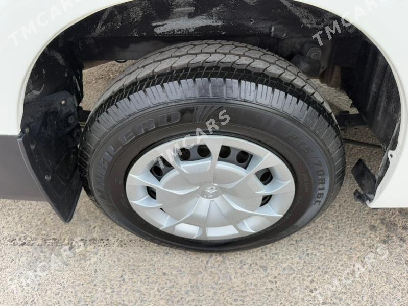 Toyota Hiace 2020 - 569 000 TMT - Aşgabat - img 6